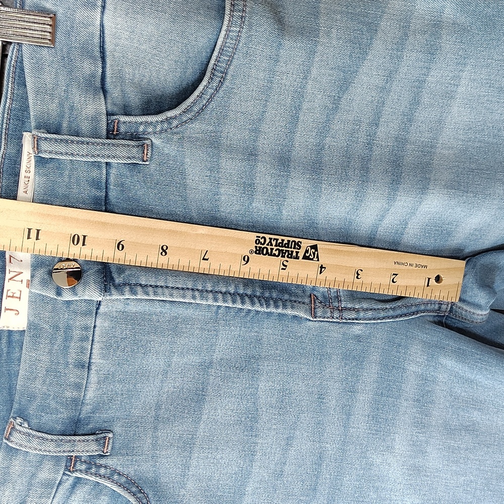 ๐ Jen7 by 7 For All Mankind Cropped Frayed Hem Ankle Skinny Jeans. Size 10 - Picture 12 of 16